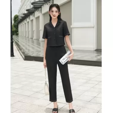Áo Sơ Mi Nữ Dáng Croptop Cổ 2 Ve, Phối Quần Công Sở Ống Côn LAMER O64K24Q004, O65D24Q005 Áo Sơ Mi Nữ Dáng Croptop Cổ 2 Ve, Phối Quần Công Sở Ống Côn LAMER O64K24Q004, O65D24Q005