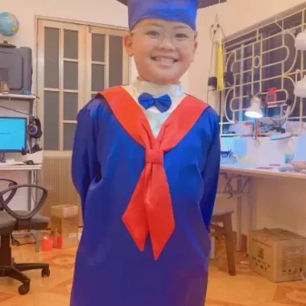 Hình ảnh sản phẩm ✅Bộ Áo Cử Nhân Mầm Non Cho Bé Chup Ảnh Kỷ Yếu, Tốt Nghiệp Mẫu Giáo Hàng Đẹp
