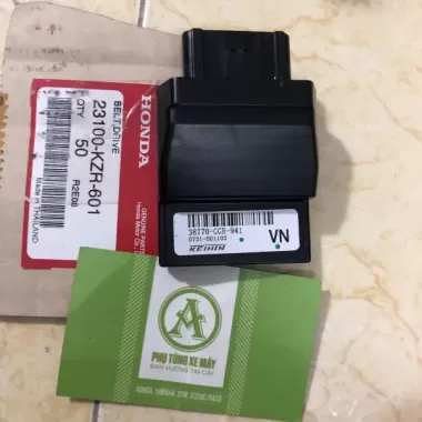 ECU ( IC ) XE TAY GA LEAD 110 ( có 2 mã GGE 941 và GGE 901 ) 2 ECU ( IC ) XE TAY GA LEAD 110 ( có 2 mã GGE 941 và GGE 901 ) 2