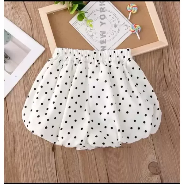 Trải nghiệm mix & match quần bí ngô đẹp với các trang phục mùa thu
