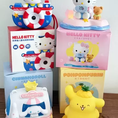 2025 KFC KFC Sanrio KFC Ngày 1 Đồ Chơi Máy Ảnh Hello Kitty Pudding Chó Bắn Đèn