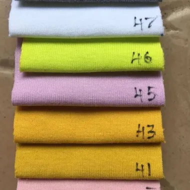 Áo Thun Nữ Vải Borip Cotton 4 Chiều Mềm Mịn In Hình Vàng Giảm Giá 69k 5 Áo Thun Nữ Vải Borip Cotton 4 Chiều Mềm Mịn In Hình Vàng Giảm Giá 69k 5