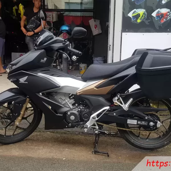 Cách lắp đặt Baga Winner và khung túi hông cho Honda Winner X: Hướng dẫn chi tiết từng bước