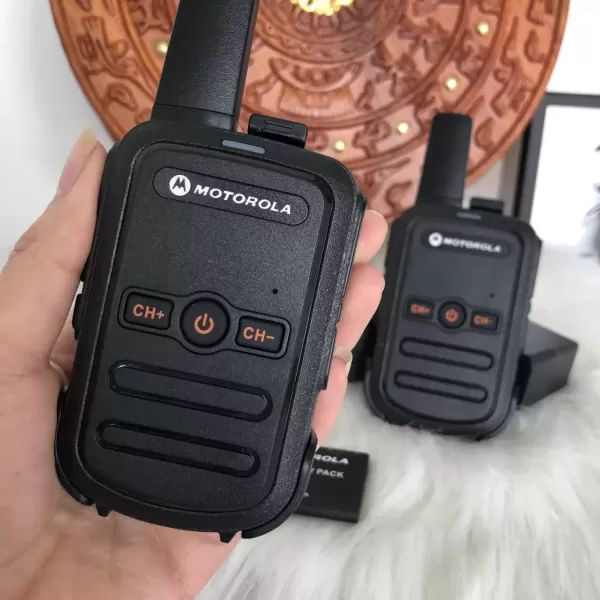 Hình ảnh sản phẩm Bộ 3 Máy bộ đàm Motorola PD-7500, Có Chức Năng Khóa Kênh, Loa To, 2 Chế Độ Sạc, Sạc Cốc, Sạc Usb Type C, Bảo Hành 1 Năm