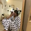 Bộ đồ ngủ nữ Flannel Hàn Quốc chấm bi - Loungewear mềm mại, giá chỉ từ 397440đ 4