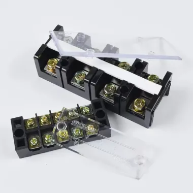 CÀU ĐẤU ĐIỆN DOMINO 15A-45A 4P 6P 12P - Giá Chỉ 5750 VNĐ 1 CÀU ĐẤU ĐIỆN DOMINO 15A-45A 4P 6P 12P - Giá Chỉ 5750 VNĐ 1