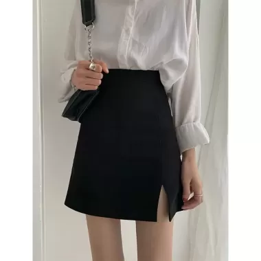 Chân Váy Chữ A Ngắn 48cm Xẻ Trước Màu Đen Lưng Siêu Cao Không Có Quần Trong cv48xtruoc 1