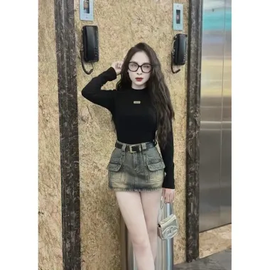 Chân váy jean ngắn nữ vintage túi hộp màu bụi, giá rẻ chỉ 124k, có đai