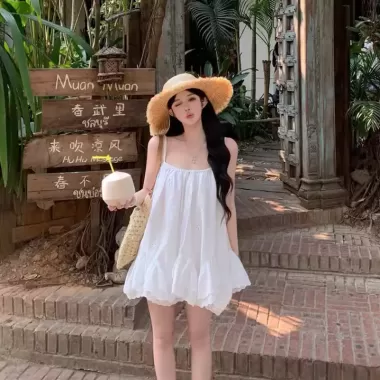 Đầm thời trang nữ đi chơi đi biển chất manggo áo dây cổ vuông nhún ngực kèm khoát thun ren cao cấp 1