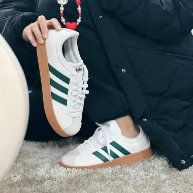 Giày Adidas Đàn VL Court Base - Màu Trắng Xanh Lơ Học Viện Giảm Giá Cực Sốc Còn 950k