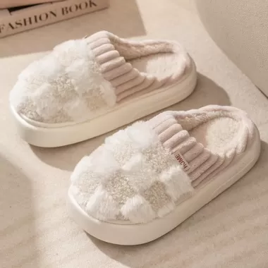 [Hàng có sẵn] Dép bông đi trong nhà mùa đông, dép lông unisex đế cao su bám sàn tốt, mềm dẻo quai hoạt tiết đáng yêu 1