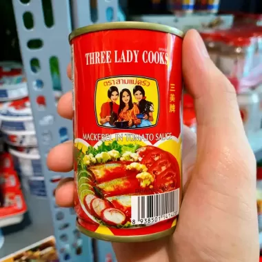 lóc 10 hộp Cá nục sốt cà 3 cô gái thái lan 155g ( nắp đỏ). Date mới lóc 10 hộp Cá nục sốt cà 3 cô gái thái lan 155g ( nắp đỏ). Date mới