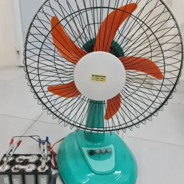 Quạt bàn B3 12V siêu bền, không kèm bình, giá chỉ 200k - Tiết kiệm 40k