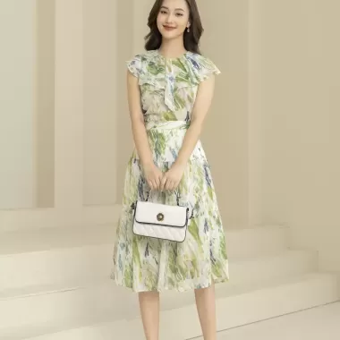 Set Sơ Mi Nữ Hana Phối Chân Váy Hoạ Tiết Ren Lỗ, Bộ Áo Chân Váy Sang Chảnh Tiểu Thư Tôn Dáng Đi Chơi LAGOO 6