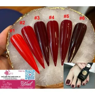 Sơn đỏ D2 giảm giá - Đỏ chuẩn vỏ đen nắp son chỉ 95k từ 119.7k