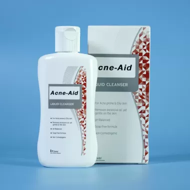 Sữa Rửa Mặt ACNE - AID LIQUID CLEANSER Cho Da Dầu Mụn, Da Nhạy Cảm Sạch Da, Sạch Trứng Cá - 100ml 4 Sữa Rửa Mặt ACNE - AID LIQUID CLEANSER Cho Da Dầu Mụn, Da Nhạy Cảm Sạch Da, Sạch Trứng Cá - 100ml 4