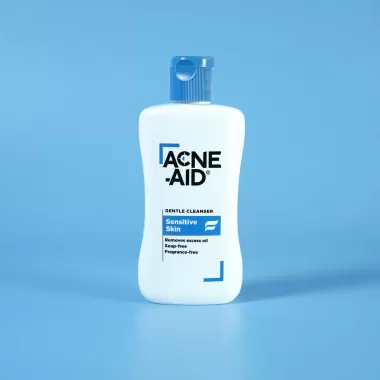 Sữa Rửa Mặt ACNE - AID LIQUID CLEANSER Cho Da Dầu Mụn, Da Nhạy Cảm Sạch Da, Sạch Trứng Cá - 100ml