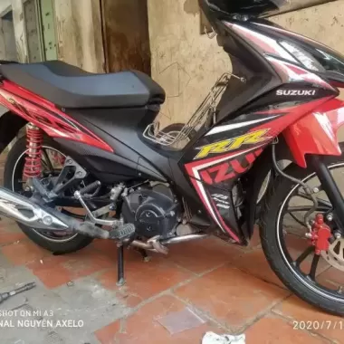 TEM CHẾ AXELO ĐỎ ĐEN DÁN XE ĐEN 4 TEM CHẾ AXELO ĐỎ ĐEN DÁN XE ĐEN 4