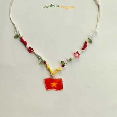 Vòng Tay Handmade Tình Yêu Nước Cờ Tổ Quốc Charm Trái Tim Đỏ Giảm Giá 53000VND 4 Vòng Tay Handmade Tình Yêu Nước Cờ Tổ Quốc Charm Trái Tim Đỏ Giảm Giá 53000VND 4