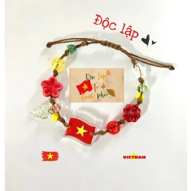 Vòng Tay Handmade Tình Yêu Nước Cờ Tổ Quốc Charm Trái Tim Đỏ Giảm Giá 53000VND 5 Vòng Tay Handmade Tình Yêu Nước Cờ Tổ Quốc Charm Trái Tim Đỏ Giảm Giá 53000VND 5