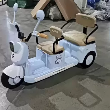 Xe máy điện 2 chỗ ngồi MẪU MỚI NHẤT W2888 có bàn đạp chân ga Đồ Chơi Toys Pin 4