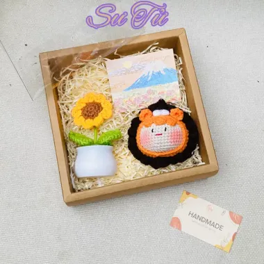 Móc Khóa Len Hoa Hướng Dương Handmade Autumny - Quà Tặng Sinh Nhật Giá Xỉ | Chỉ 35k 6 Móc Khóa Len Hoa Hướng Dương Handmade Autumny - Quà Tặng Sinh Nhật Giá Xỉ | Chỉ 35k 6