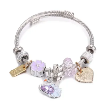Vòng Tay Titan Charm Vương Miện Tình Yêu - Lắc Tay Khắc Ghi Sáo Giá 100K 4