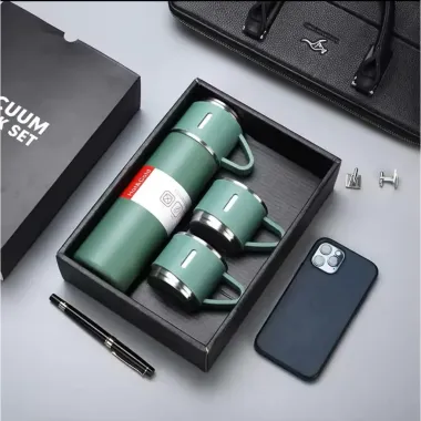 Bộ Quà Tặng Bình Giữ Nhiệt 500ml + 2 Ly Sang Trọng Giảm 20% Chỉ 77900đ Bộ Quà Tặng Bình Giữ Nhiệt 500ml + 2 Ly Sang Trọng Giảm 20% Chỉ 77900đ