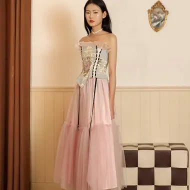 Áo Corset Thêu Hoa Chân Váy Lưới Công Chúa - Giảm 164k Chỉ Còn 820k - Moncler Corset Rosa Muse Skirt 10