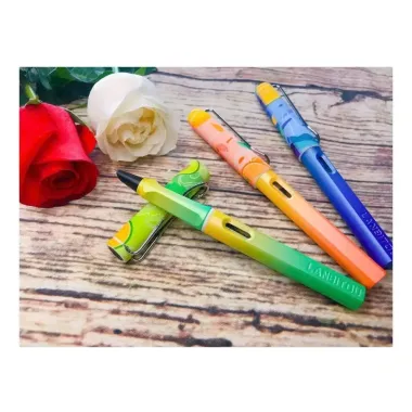 Bút Máy Ngòi Mài Quả Cam BM-140 Màu Ngẫu Nhiên Giá Cực Tốt 36.500đ