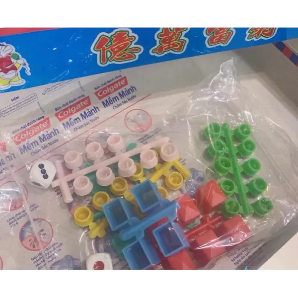 Hình ảnh sản phẩm Cờ Tỷ Phú Trung Thành Giá Rẻ - Lốc 5 Bộ Only 102.398đ