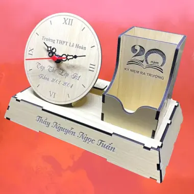 Đồng Hồ Gỗ Khắc Logo Để Bàn Giá Sỉ 52.324đ - Quà Tặng Doanh Nghiệp Cá Tính 3 Đồng Hồ Gỗ Khắc Logo Để Bàn Giá Sỉ 52.324đ - Quà Tặng Doanh Nghiệp Cá Tính 3