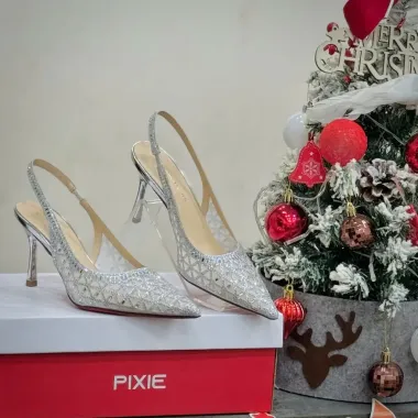 Giày Cao Gót 9cm Đi Tiệc Lùi Size Rộng Đính Đá Siêu Sang Qbey C292 Giá Shock 549k 1 Giày Cao Gót 9cm Đi Tiệc Lùi Size Rộng Đính Đá Siêu Sang Qbey C292 Giá Shock 549k 1