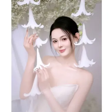 Hoa Loa Ken Xop Decor Tiec Cuoi - Cao Xu Wedding - Giam 20% Con 120.000 VND