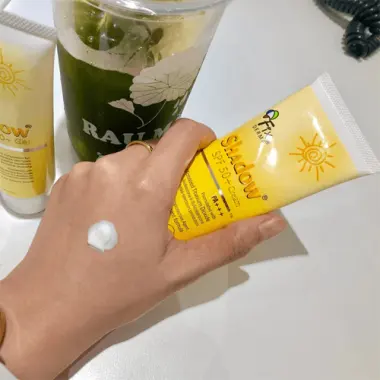 Kem Chống Nắng Fixderma Shadow SPF 50+ PA+++ 75g Giá Rẻ 140k Chống Nắng & Giữ Ẩm Tốt