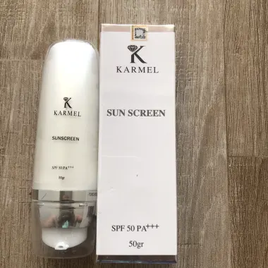 kem chống nắng vật lý 50G cho da dầu và da hỗn hợp SPF 50PA+++ không bóng dầu không bết dính KARMEL 8