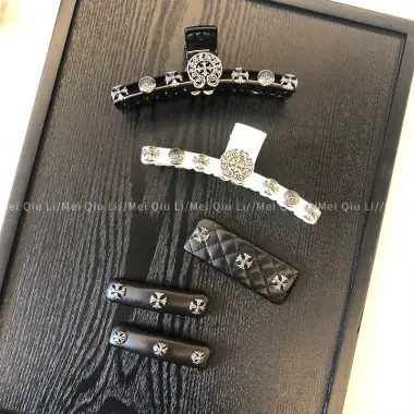 Kẹp Tóc Nữ Đẹp - Crow Cross Grab Clip Độc Đáo Giá Rẻ 49k Thay Vì 60k! 4 Kẹp Tóc Nữ Đẹp - Crow Cross Grab Clip Độc Đáo Giá Rẻ 49k Thay Vì 60k! 4