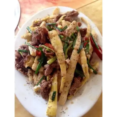 Măng rừng tươi Tây Bắc hái rừng tự nhiên, (1kg) luộc hút chân không, đặc sản măng nứa non, măng tre, măng trúc 2 Măng rừng tươi Tây Bắc hái rừng tự nhiên, (1kg) luộc hút chân không, đặc sản măng nứa non, măng tre, măng trúc 2