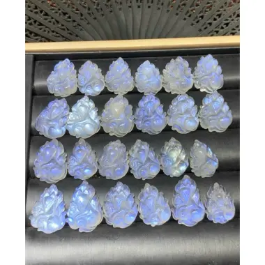 Mặt dây chuyền hồ ly chúa 9 đuôi đá moonstone tự nhiên cao cấp giá rẻ chỉ 600k 6
