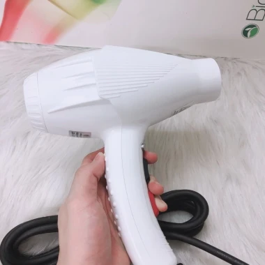 Máy sấy tóc Sawkine SK08 cao cấp 2.400W giá chỉ 520k - Sấy nhanh, tiết kiệm điện Máy sấy tóc Sawkine SK08 cao cấp 2.400W giá chỉ 520k - Sấy nhanh, tiết kiệm điện
