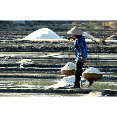 Muối Hột Tự Nhiên 1kg Sahu Quảng Ngãi Giá Rẻ 35k Thay 42700đ - Muối Biển Nguyên Chất 7 Muối Hột Tự Nhiên 1kg Sahu Quảng Ngãi Giá Rẻ 35k Thay 42700đ - Muối Biển Nguyên Chất 7