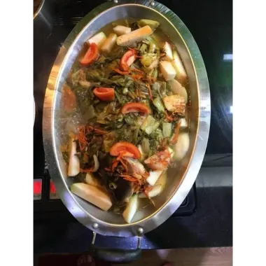 Nồi lẩu, khay lẩu cá chép om dưa bằng inox cao cấp. Sử dụng được tất cả các loại bếp 6 Nồi lẩu, khay lẩu cá chép om dưa bằng inox cao cấp. Sử dụng được tất cả các loại bếp 6