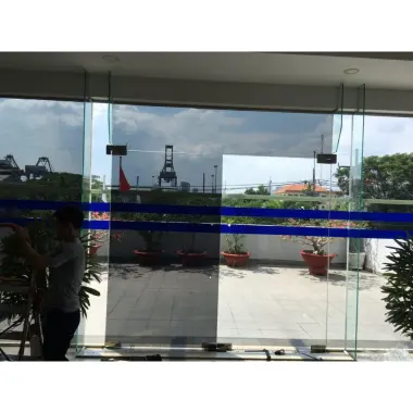 Phim Cách Nhiệt Cửa Sổ Ô Tô Chống Nóng Màu Đen Khói Giá Rẻ 59K 8