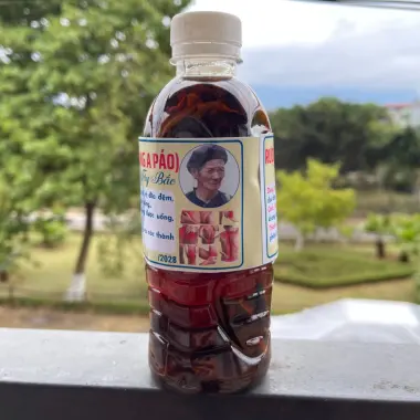 Rượu Xoa Bóp Bọ Cạp Sapa Giảm Đau Nhức Xương Khớp - Giàng A Páo Chính Hiệu 50k 6 Rượu Xoa Bóp Bọ Cạp Sapa Giảm Đau Nhức Xương Khớp - Giàng A Páo Chính Hiệu 50k 6