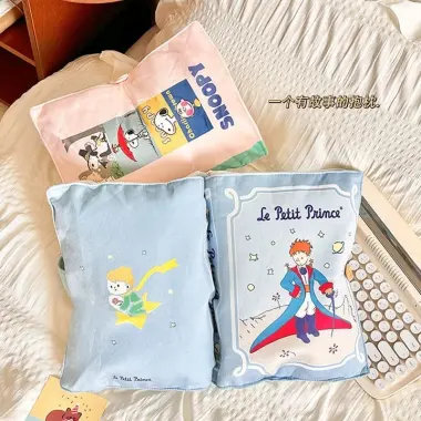 Sáng Tạo Hoàng Tử Nhỏ Sách Gối Hoạt Hình Dễ Thương Snoopy Gối Chữa Bệnh Quà Tặng Sinh Nhật Bạn Gái Cặp Đôi 3