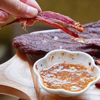 Thịt Trâu Gác Bếp Tây Bắc Gói 500g Tặng Chẩm Chéo - Ưu Đãi 179k 3 Thịt Trâu Gác Bếp Tây Bắc Gói 500g Tặng Chẩm Chéo - Ưu Đãi 179k 3