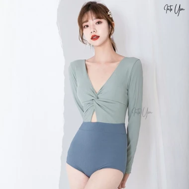 Áo Bơi Nữ Dài Tay Xẻ Ngực V Quyến Rũ - Bikini Liền Thân Đi Biển Giá Cực Sốc 320k 6 Áo Bơi Nữ Dài Tay Xẻ Ngực V Quyến Rũ - Bikini Liền Thân Đi Biển Giá Cực Sốc 320k 6