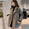 Áo khoác blazer len dáng rộng phong cách Hàn Quốc – thời trang thu đông 2.022 giá ưu đãi