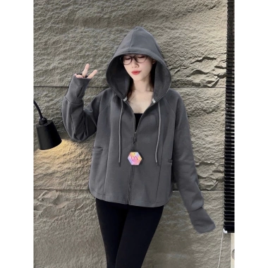 Áo Khoác Chống Nắng Umi BabyDoll Quỳnh Nhi 6 Túi, Nón To, Túi Khoá Kéo – Giá 244k 3