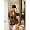Áo Vest Da Lộn Khuy Kèm Đai Hot Hit – Phong Cách Nam Đậm Độ, Giá Ưu Đãi 410k 6